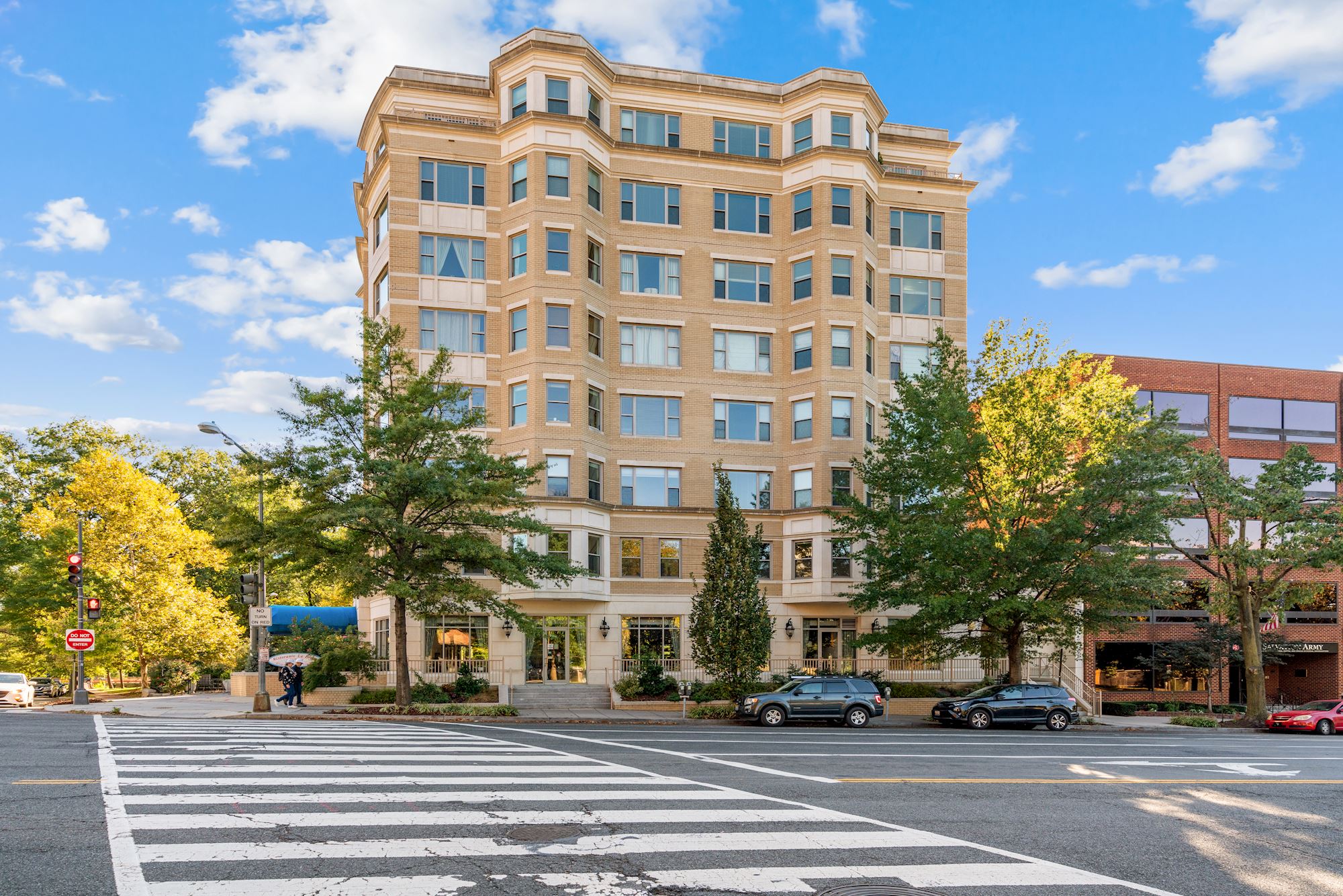 2600 Penn Exterior - Washingtonian