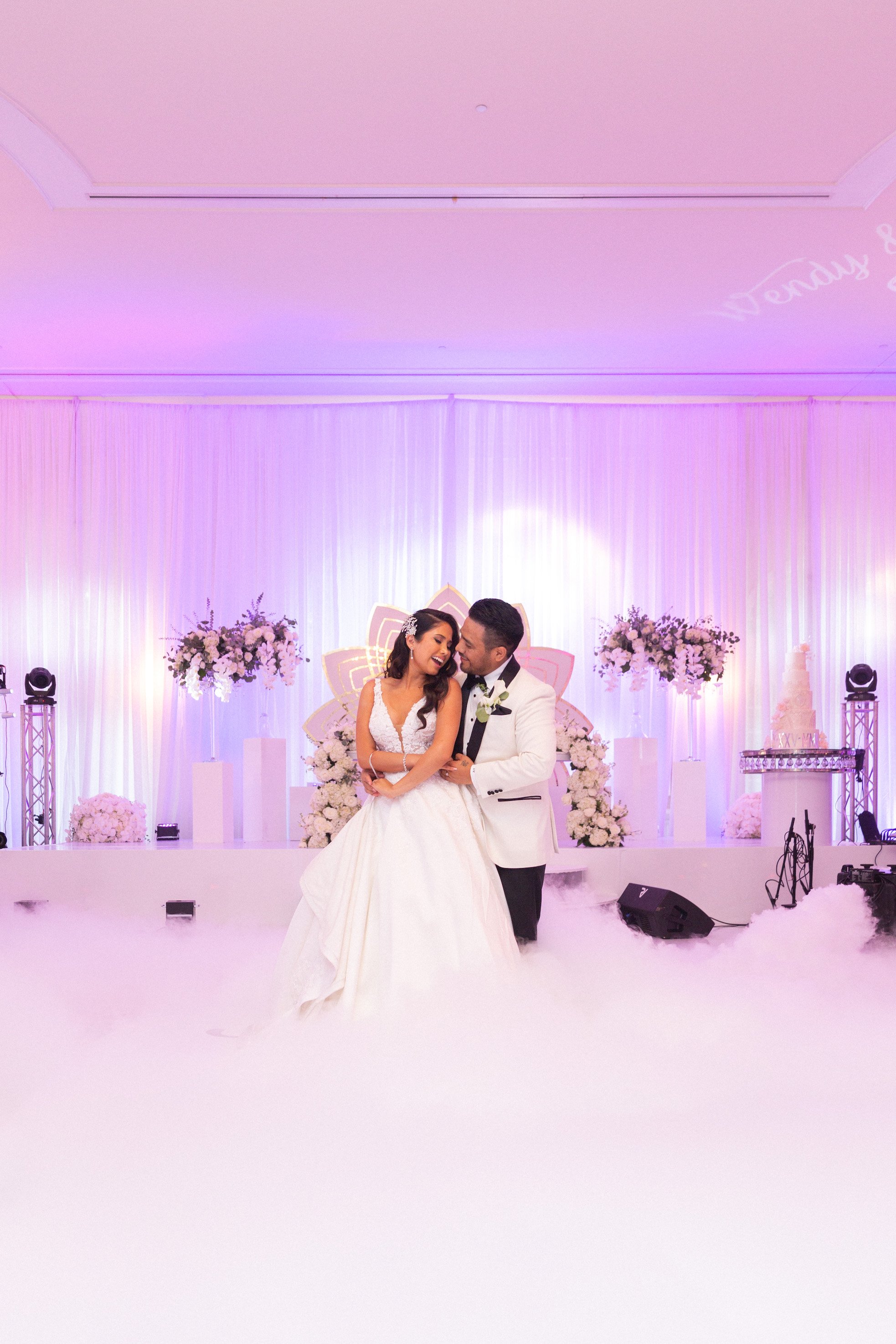 09252021_Wendy_and_Enrique_Entrance_and_First_Dance-214 09252021_Wendy_and_Enrique_Entrance_and_First_Dance-214