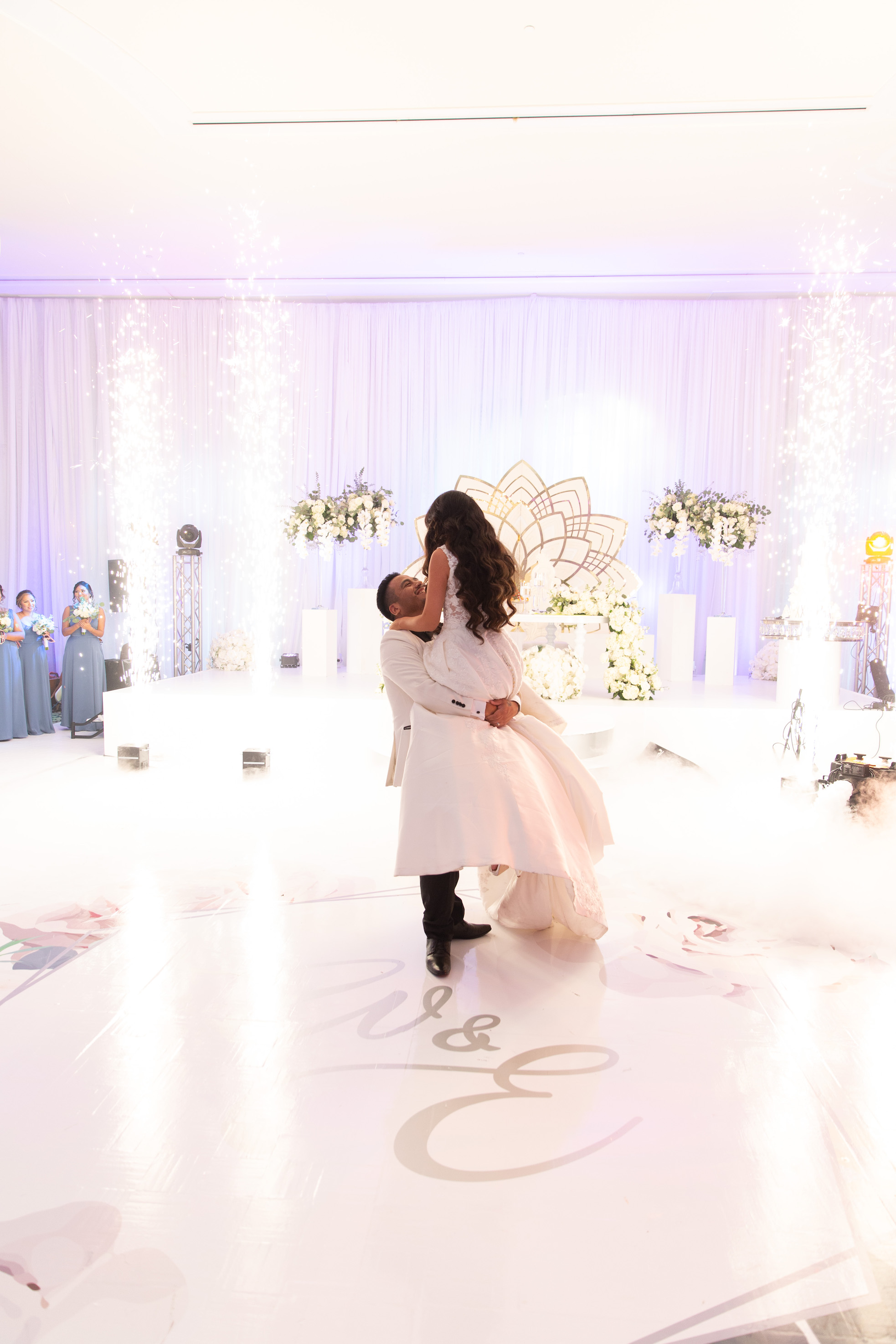 09252021_Wendy_and_Enrique_Entrance_and_First_Dance-273 09252021_Wendy_and_Enrique_Entrance_and_First_Dance-273