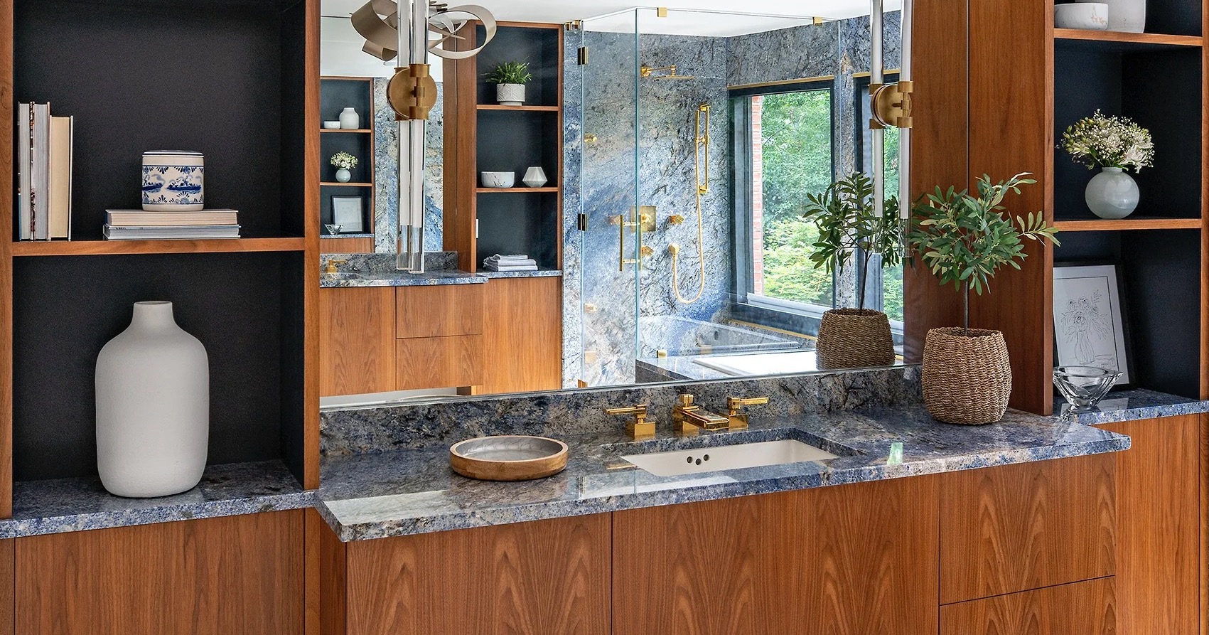 3 Statement-Making Wood Bathroom Vanities - Vimarsana News