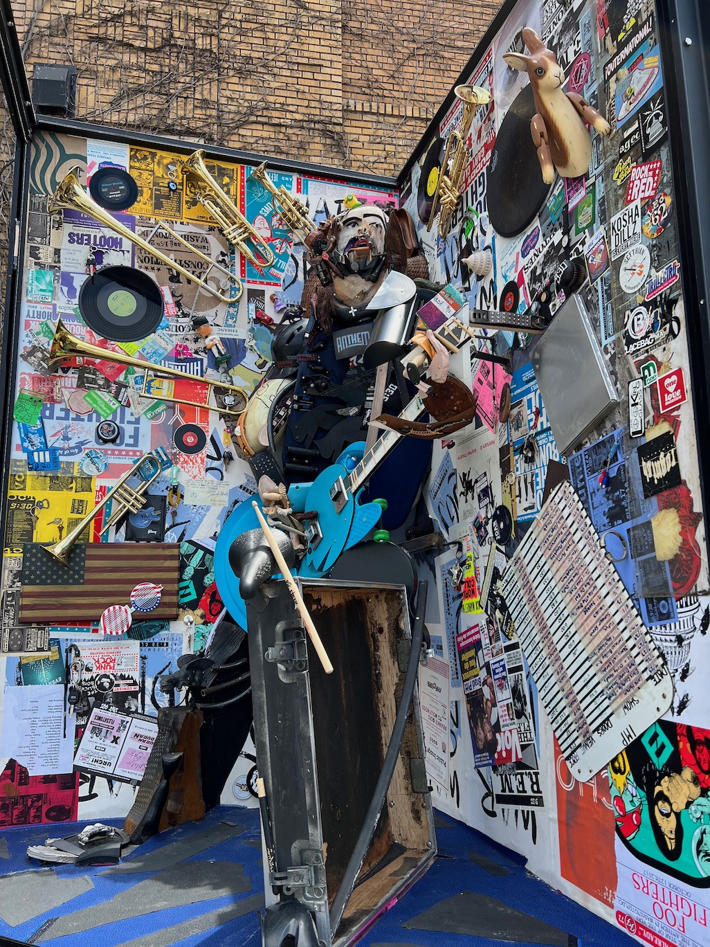 grohl-statue - Washingtonian