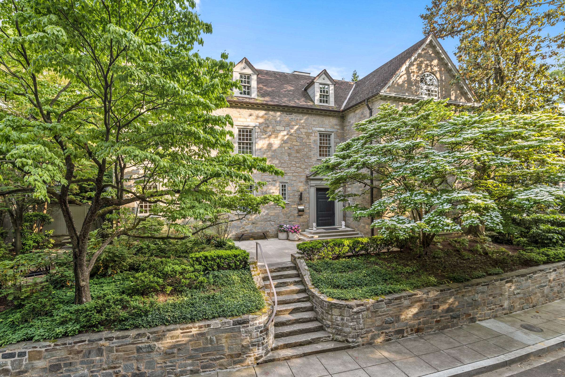 Tony Podesta's Kalorama Home Is for Sale for Almost $10 Million - Vimarsana News