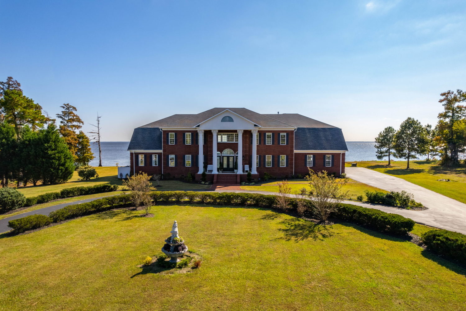 Spectacular Waterfront Estate in Edenton, NC