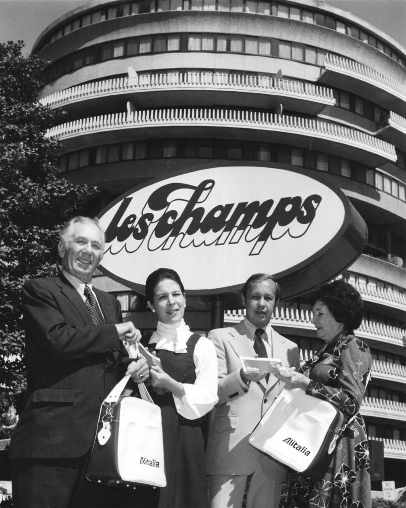 Les-Champs-Watergate - Washingtonian