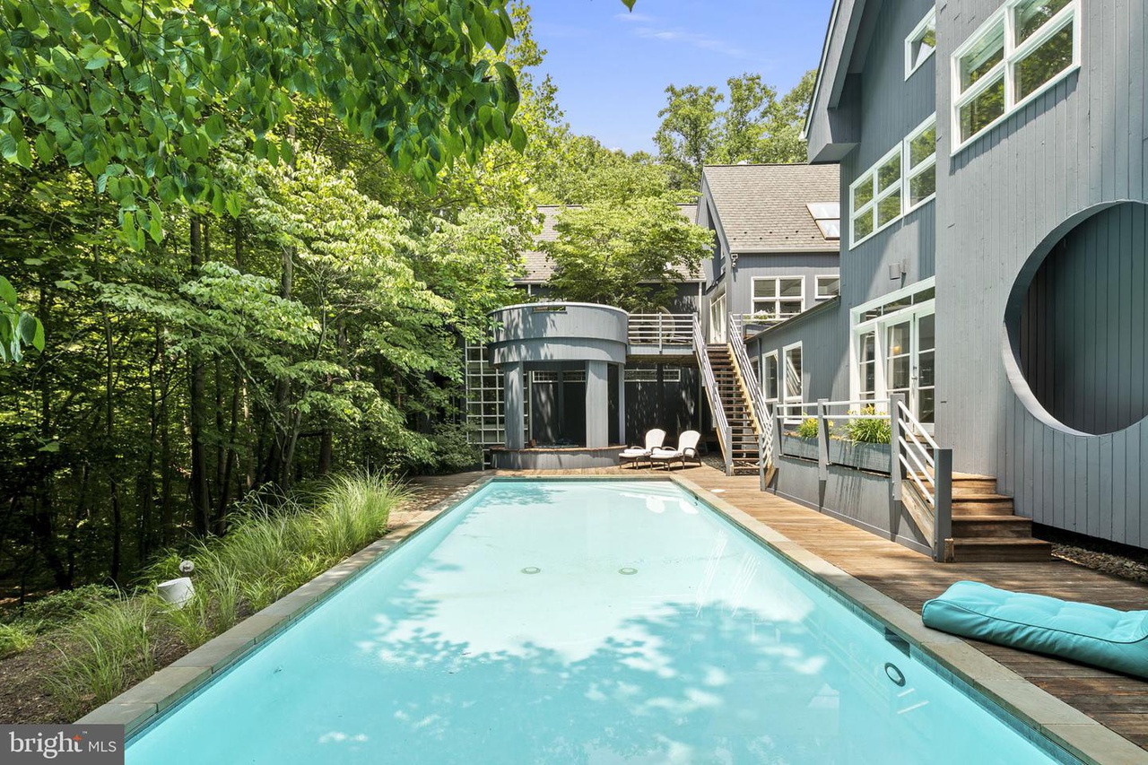 166 river park dr - Washingtonian