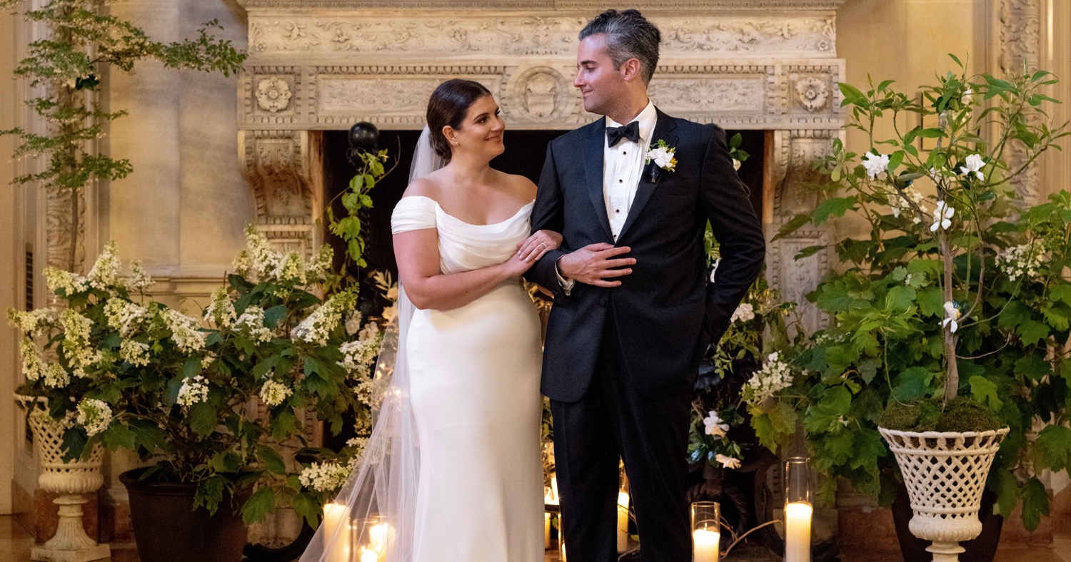 An Anderson House Wedding With a Green and Yellow Design