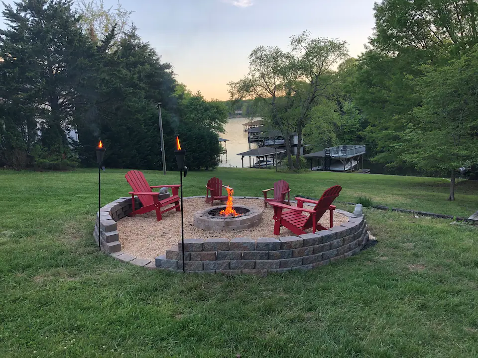 Honeysuckle Hideout Lake Anna home - Washingtonian Last-Minute Labor Day Getaways