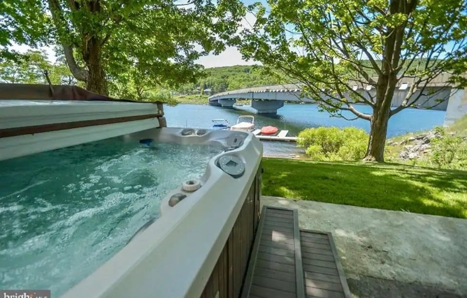 Three Bedroom Deep Creek - Washingtonian Last-Minute Labor Day Getaways