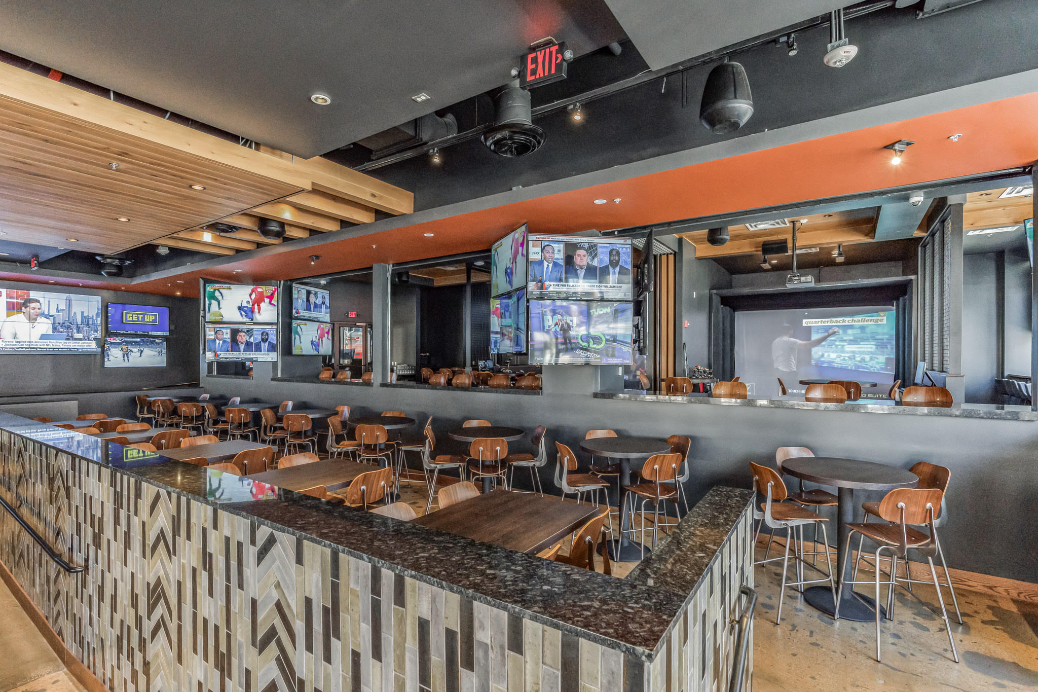 Tom's Watch Bar - Washingtonian
