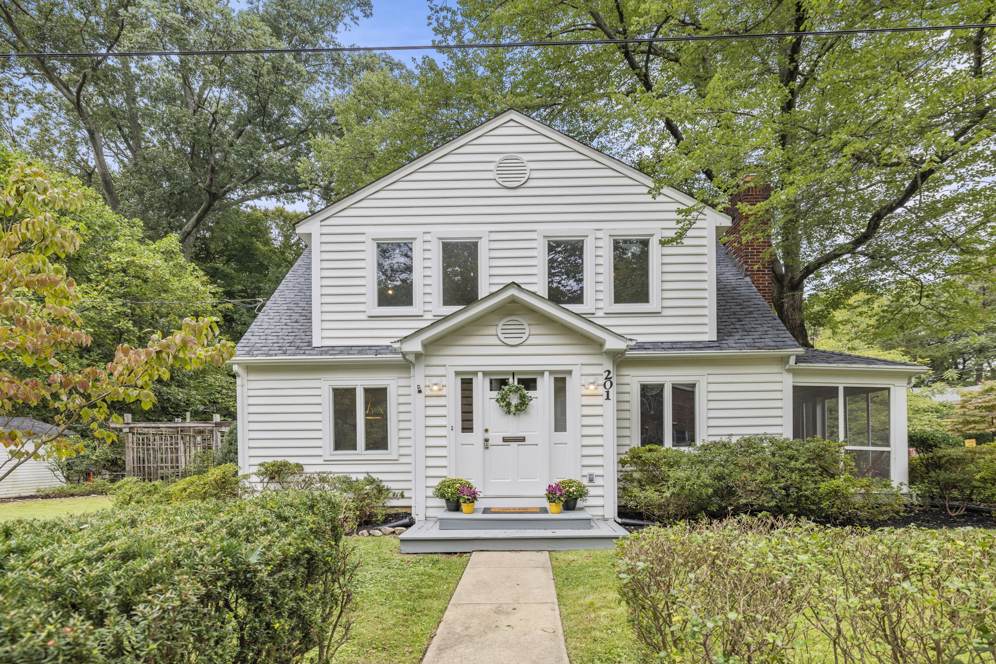 1-web-or-mls-001 - Washingtonian