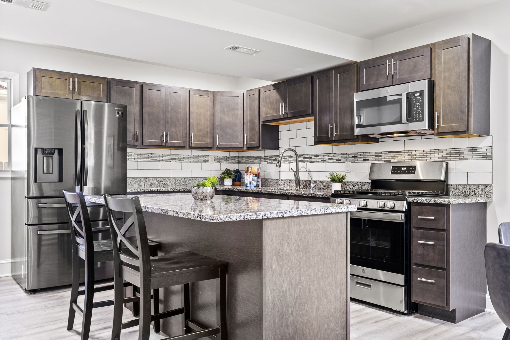23-web-or-mls-023 (2) - Washingtonian