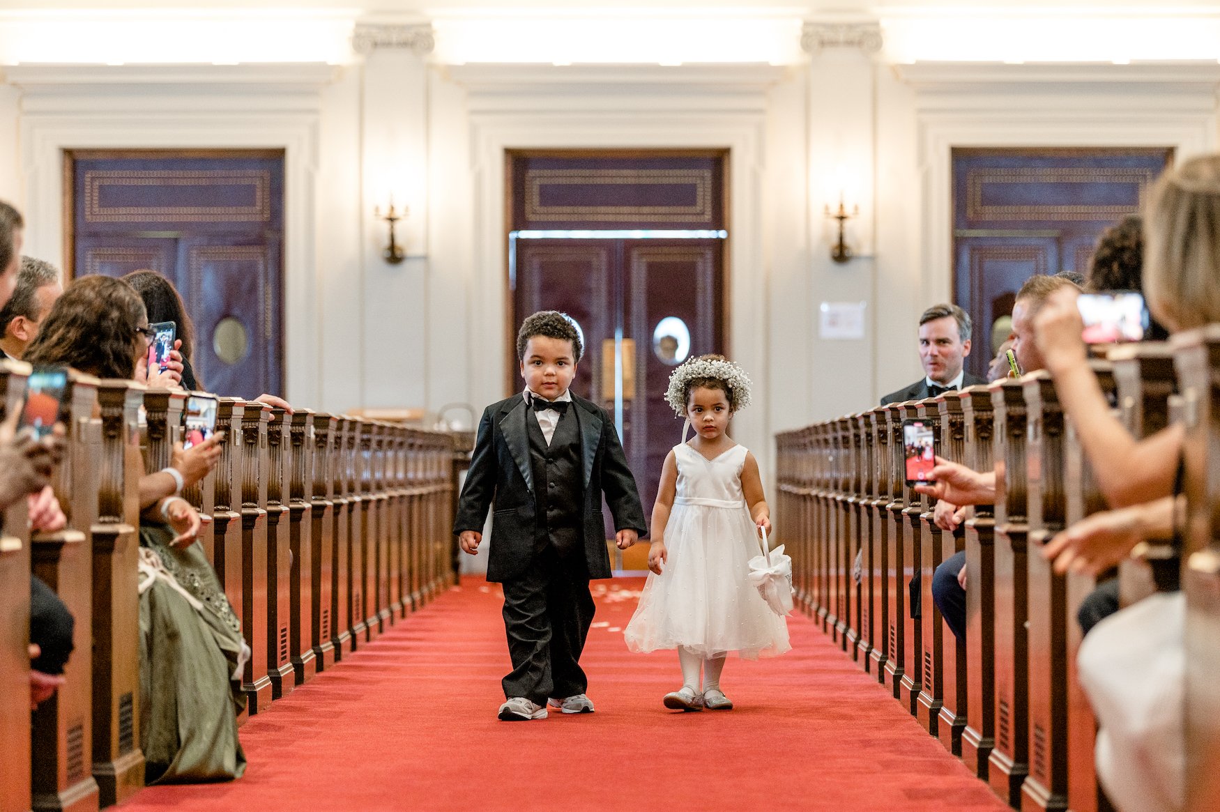 This Wedding Party Included 18 Bridesmaids - Washingtonian