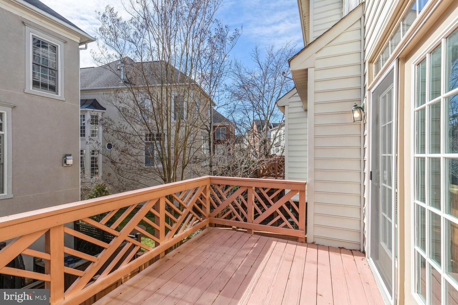 5016Waple 5 - Washingtonian