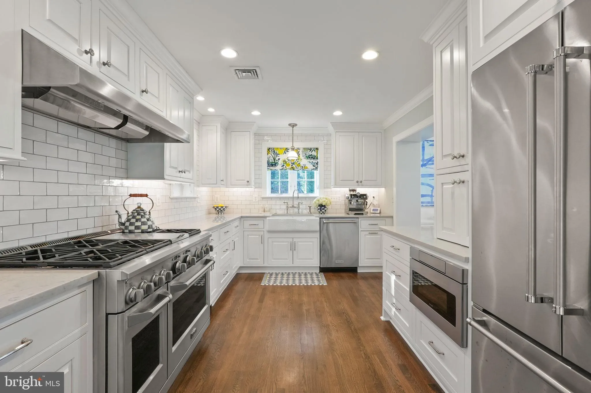 6035GroveDr 2 - Washingtonian