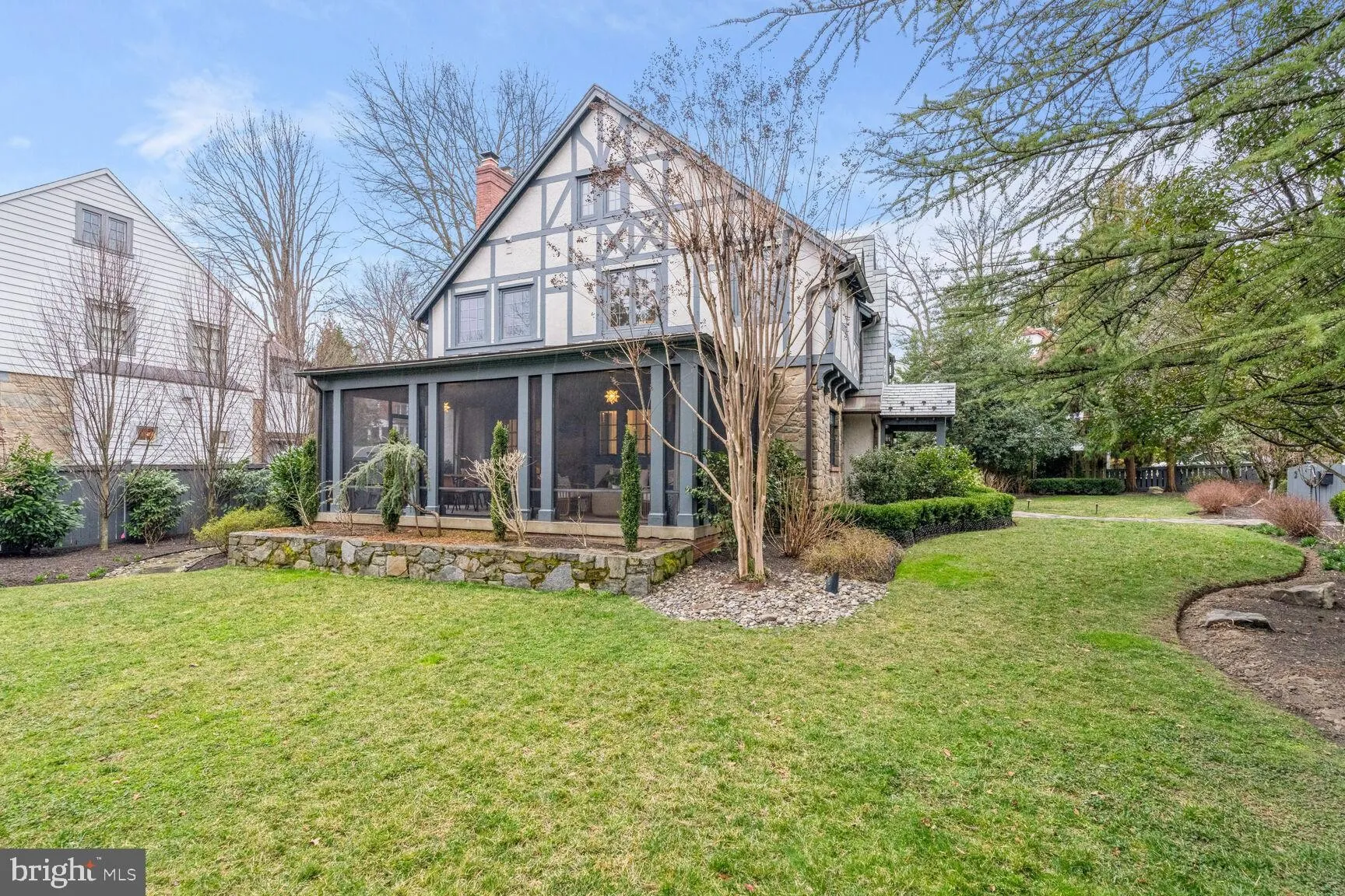 102 Oxford St 2 - Washingtonian