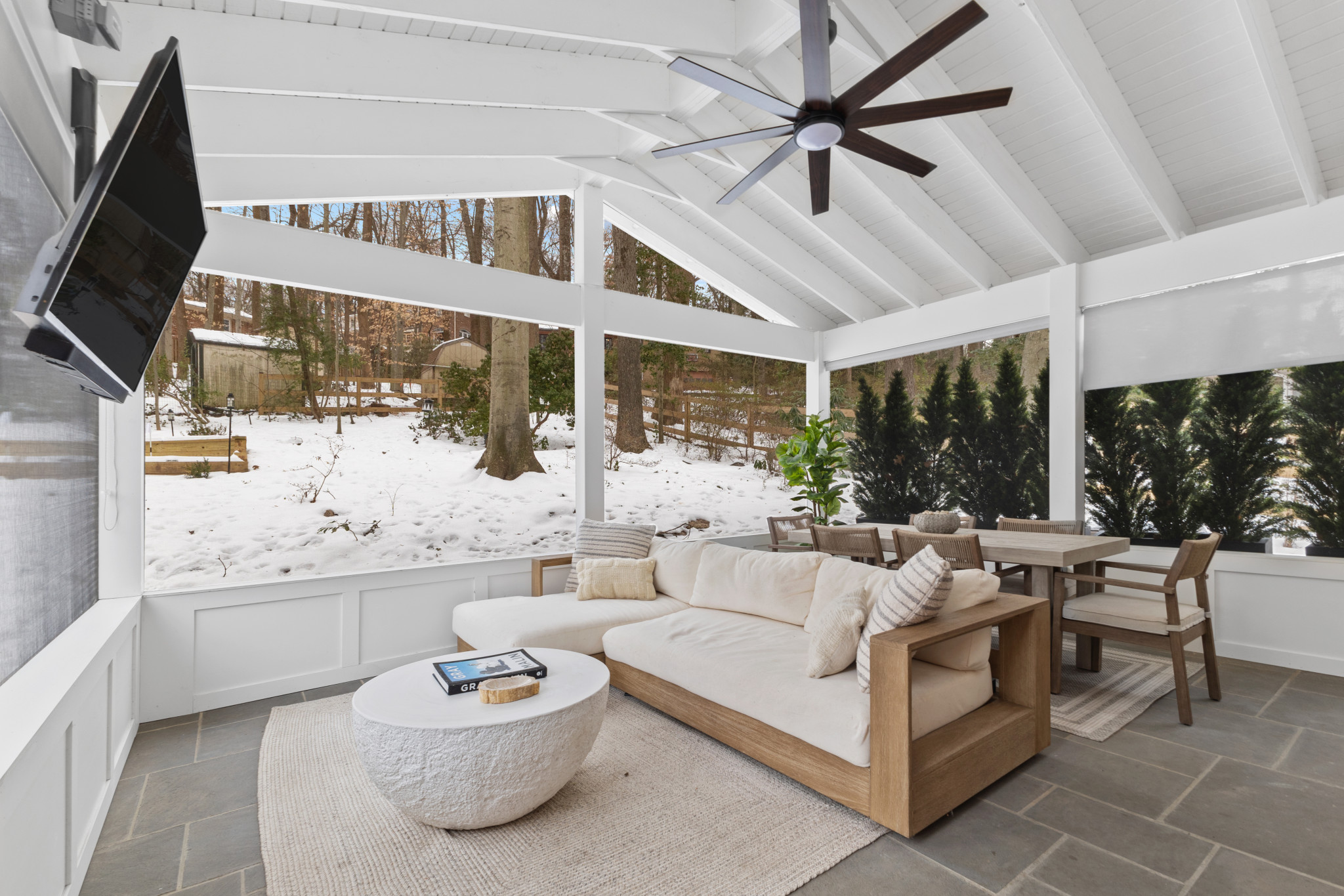 6393_Lakeview_Drive_042 - Washingtonian