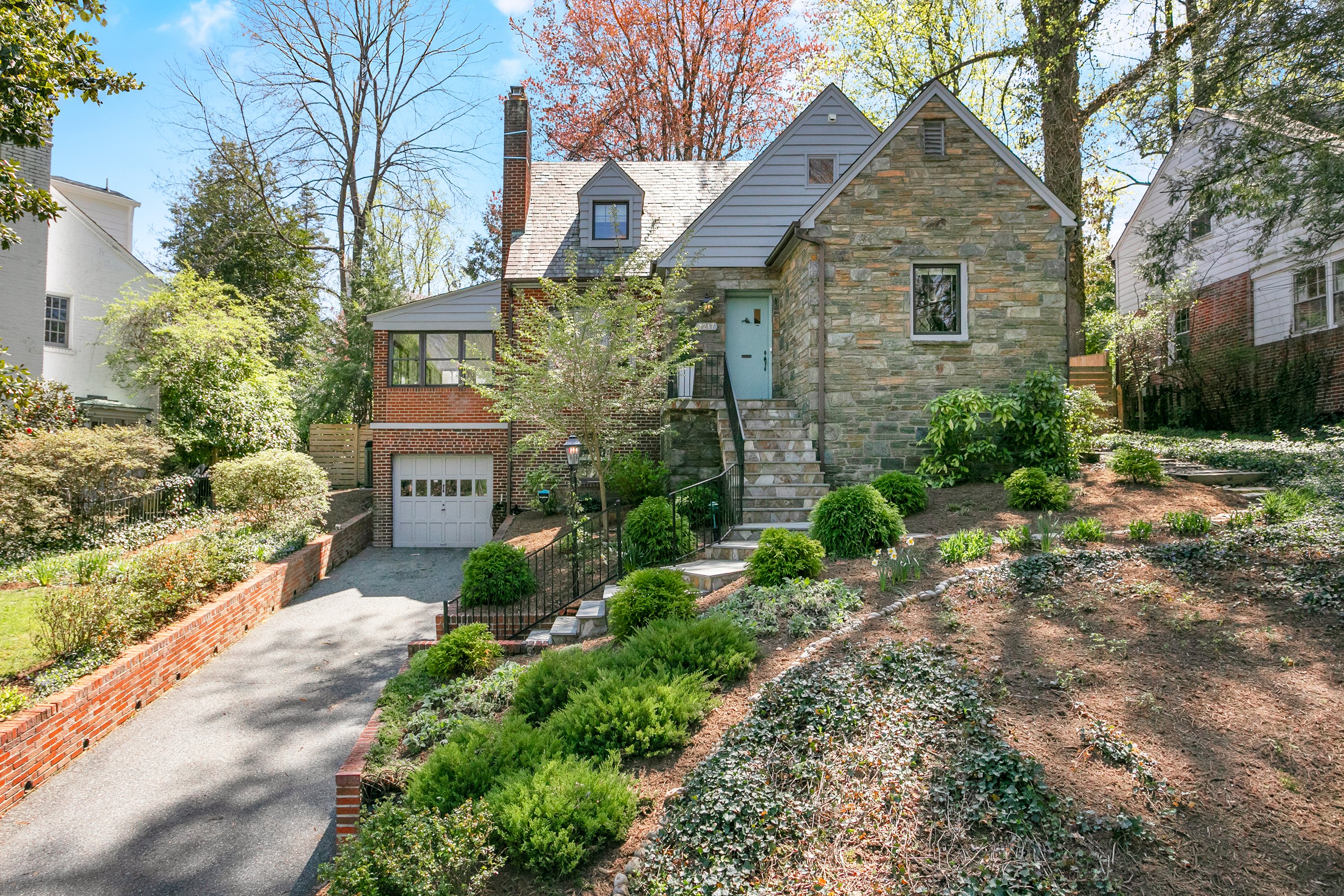 7217 Rollingwood Dr -12 - Washingtonian
