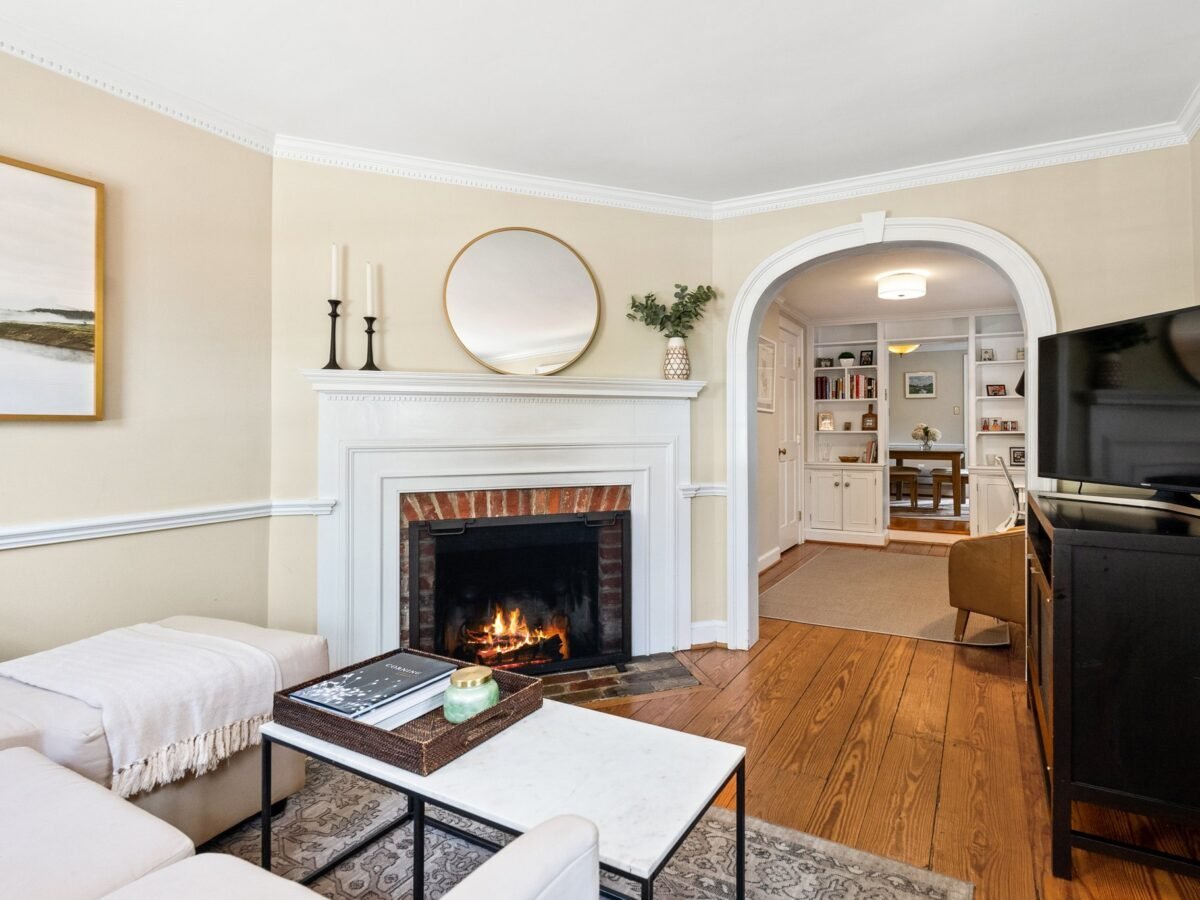 2-web-or-mls-310 Gibbon St, Alexandria, VA 22314 - 0002 - Washingtonian