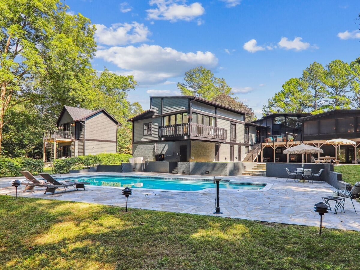 altered exterior back - Washingtonian