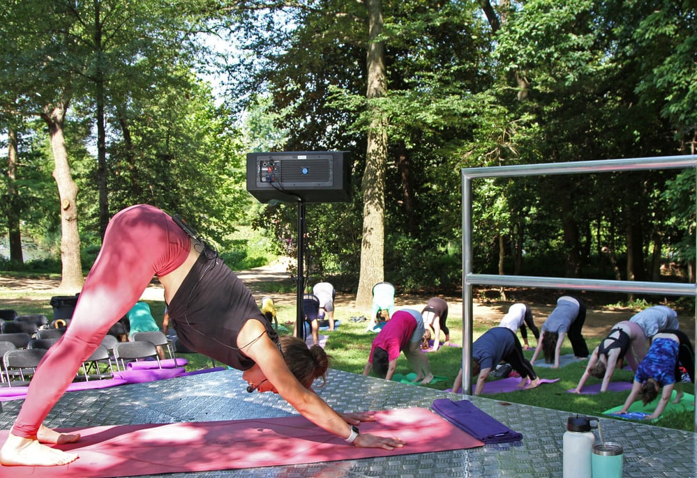 04431098-935b-4f6a-8f25-0222de2315feMdResProxy - Washingtonian A yoga class at the 2019 festival. Photograph courtesy of National Park Service/Kendra Barat.