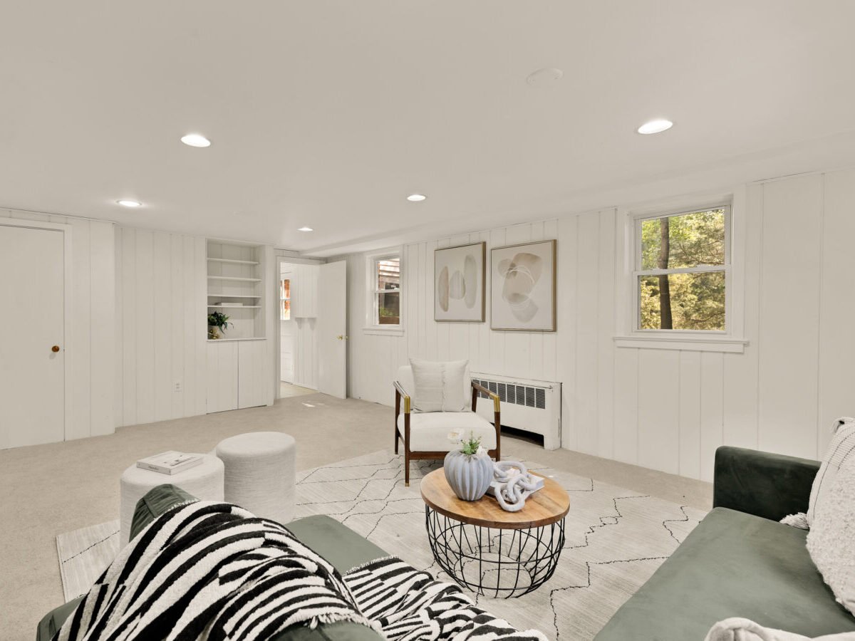 8921 Whitney St-0039 - Washingtonian