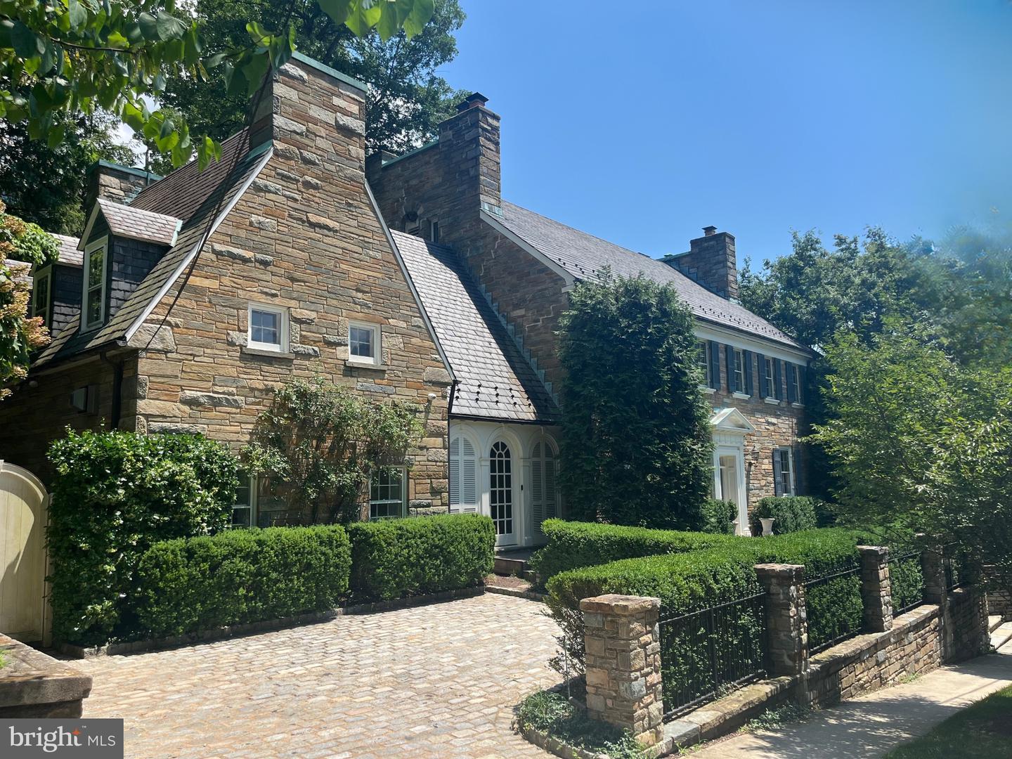 2615 30th - Washingtonian
