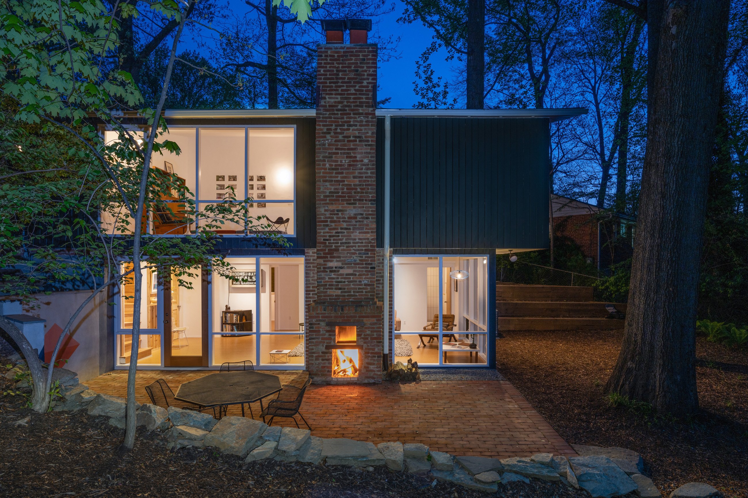 JohnColePhoto-Cook-CollegeView-Dusk-11 - Washingtonian
