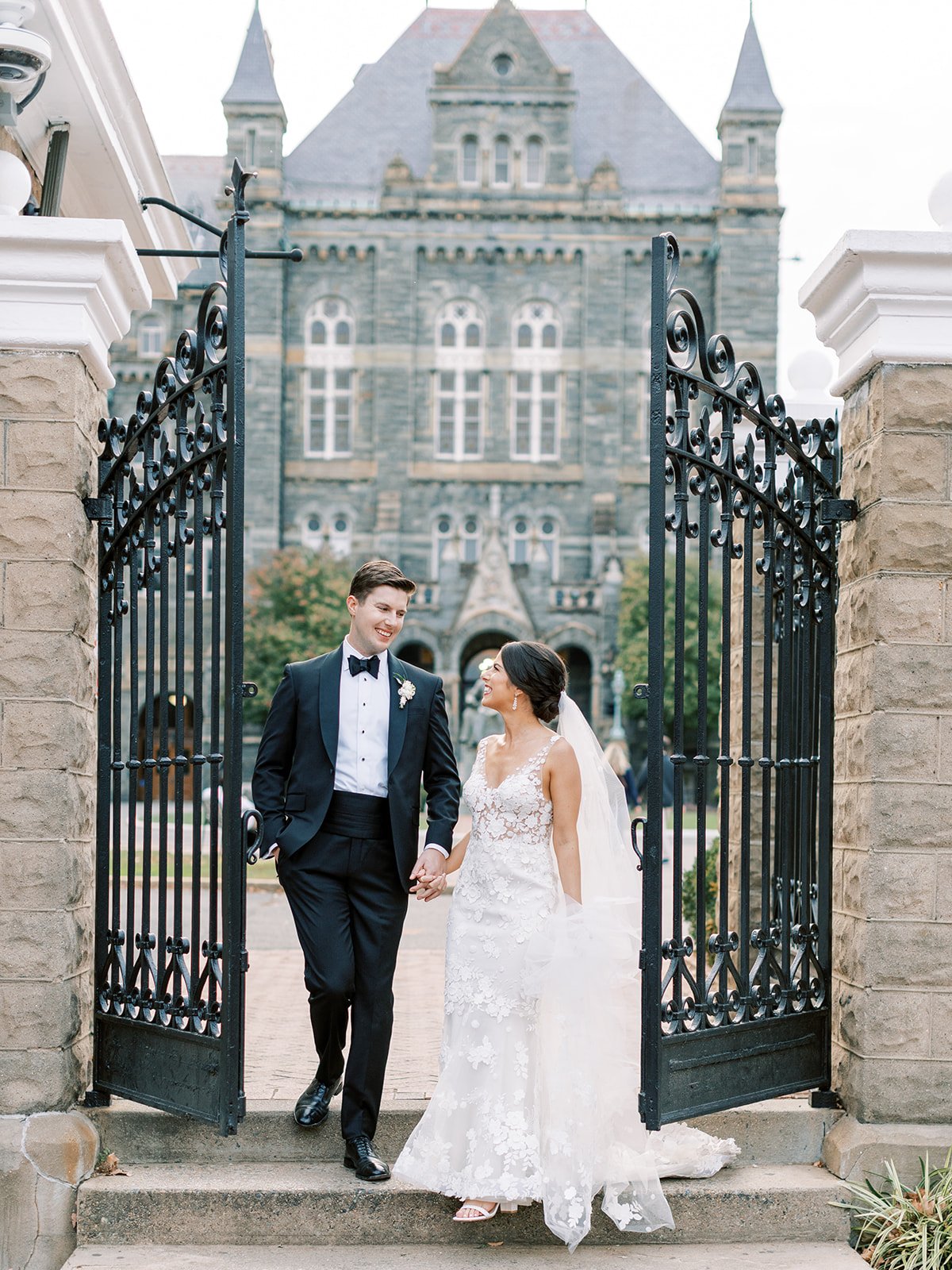 Meredith and Alex- Ritz Georgetown and Dahlgren Chapel