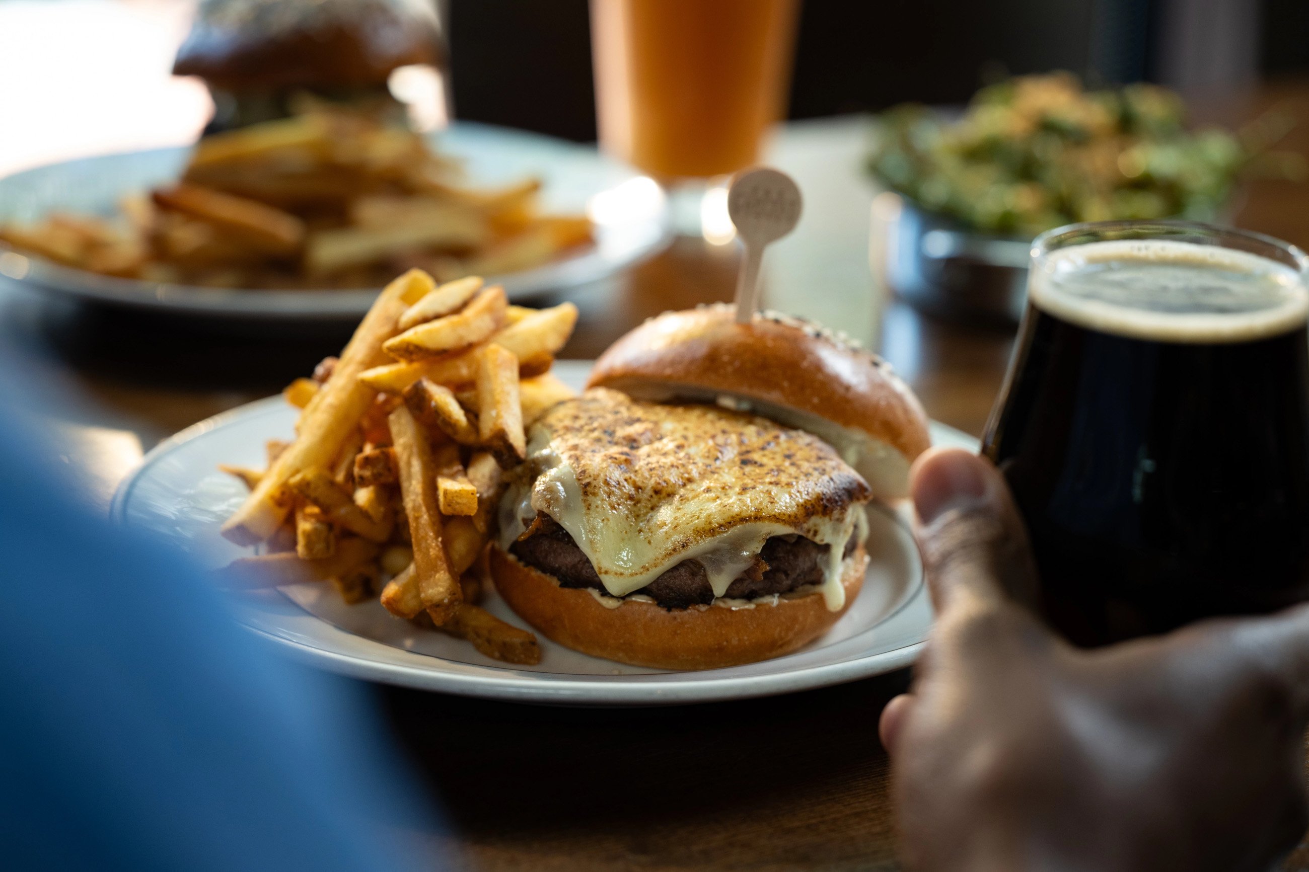 The Capital Burger (2) - Washingtonian