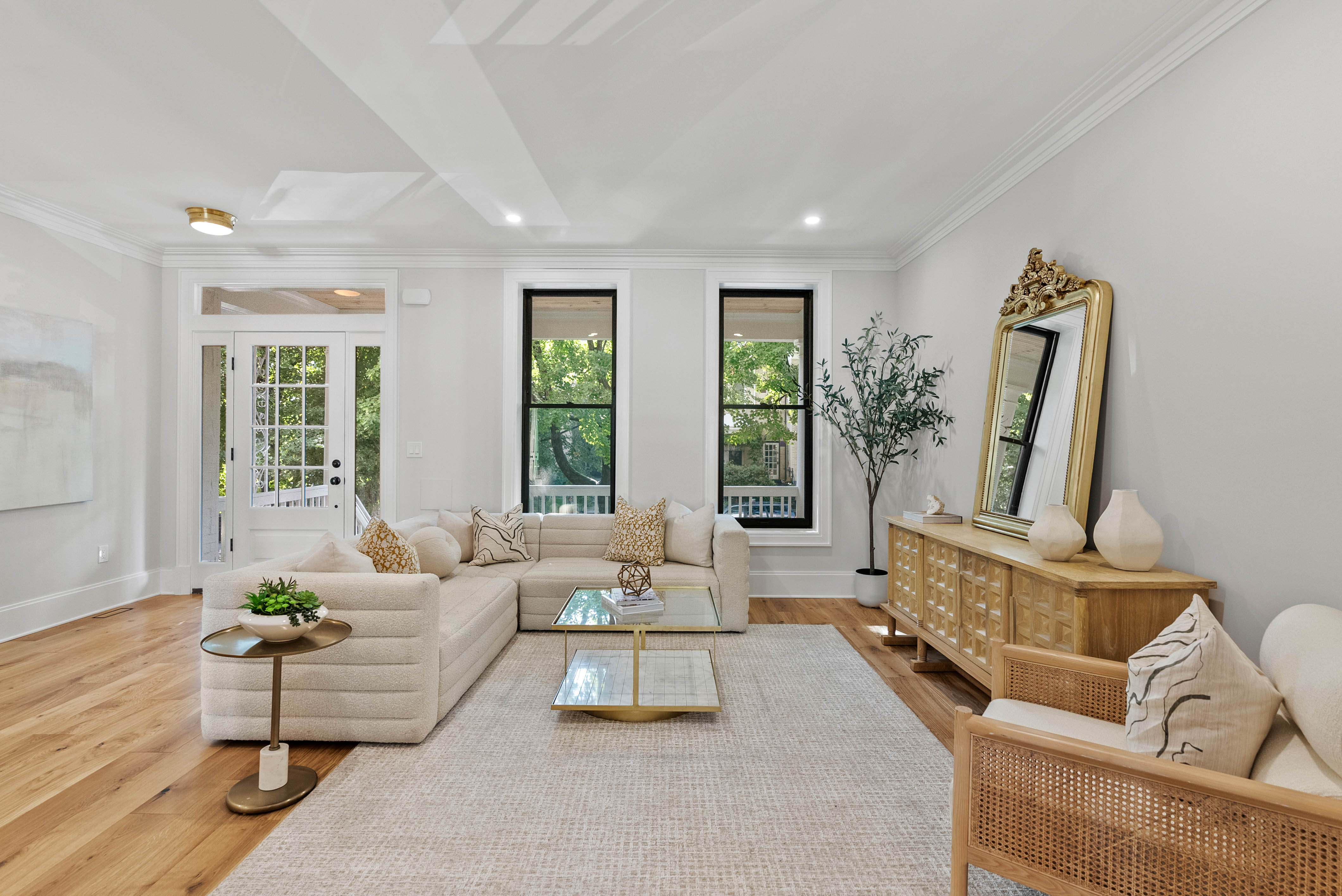 Beautifully Renovated Home by Dilan Homes - Washingtonian